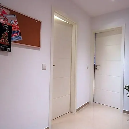 Grazzoo | 1x Einzel- 2x Doppelzimmer 3x Smart Tv