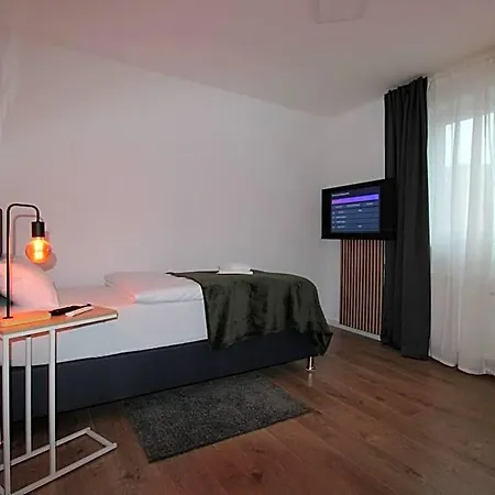 Hotel Grazzoo | 1x Einzel- 2x Doppelzimmer 3x Smart Tv 3*
