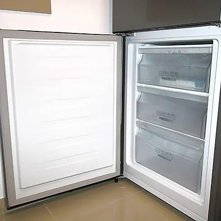 Grazzoo | 1x Einzel- 2x Doppelzimmer 3x Smart Tv 3*