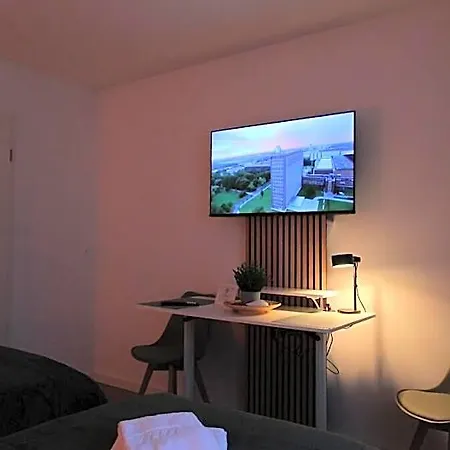 Hotel Grazzoo | 1x Einzel- 2x Doppelzimmer 3x Smart Tv Wolfsburg